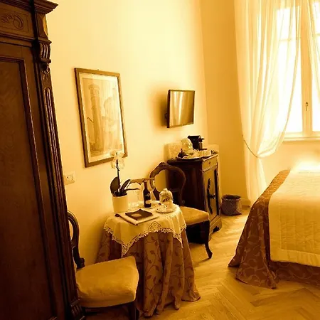 La Belle Coquette Bed and Breakfast 3*
